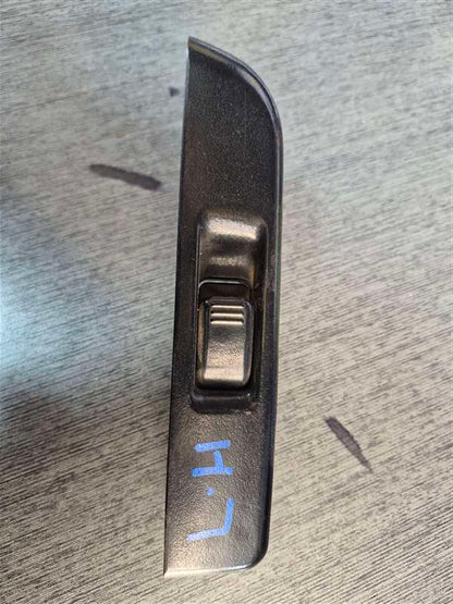 Isuzu N-Series NKR NKR66 - Left Front Window Switch