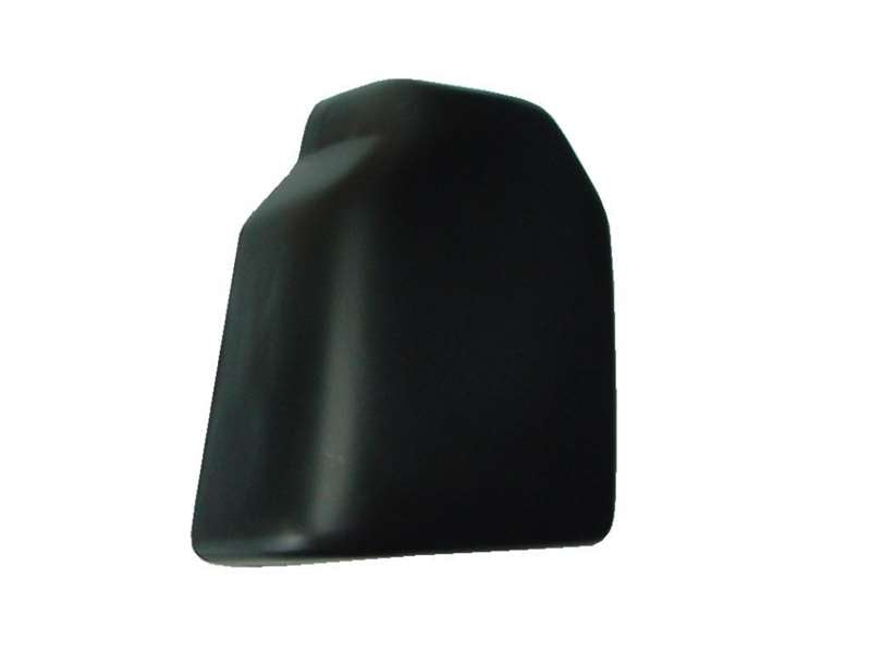 Nissan UD CM Series CM87 - RF Bumper End PN: NS047R
