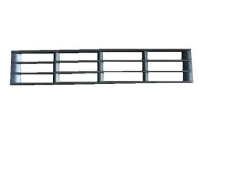 2007 Nissan UD Quon All Series - Grille Lower PN: NS0904