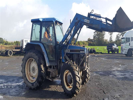 Ford Tractor 6640