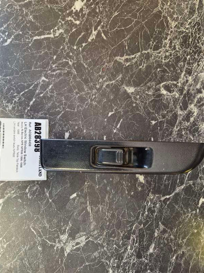 Isuzu N-Series NPR NPR66L-7425078 - LH Electric Window Switch