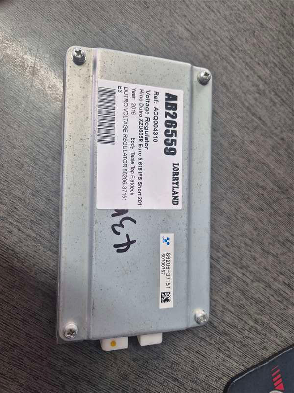 Hino Dutro XZU605R Euro 5 616 IFS Short 2011- XZU605-00150015094 - Voltage Regulator