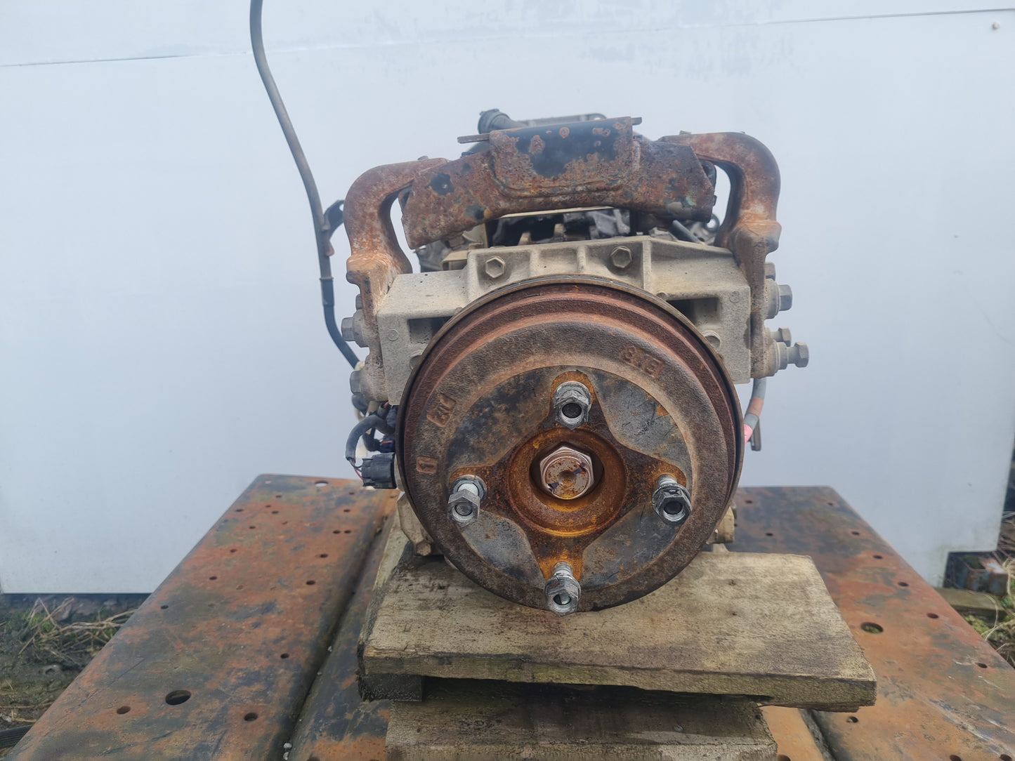 Hino Dutro All Series 2000-2011 ZXU344-1003536 - Automatic Transmission PN: a860e with speedo drive