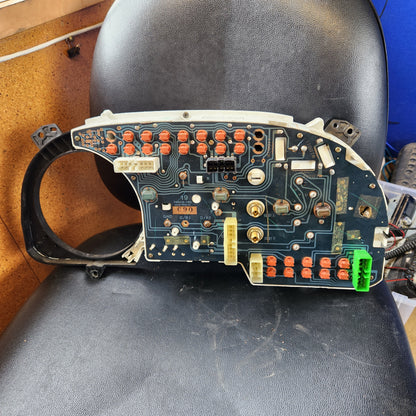 Isuzu F-Series FTR FTR750 - Instrument Cluster PN: 69683-870