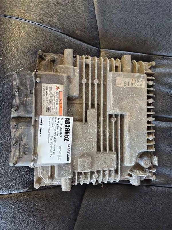 Isuzu N-Series NPR NPR85 - ECU PN: 8983122820