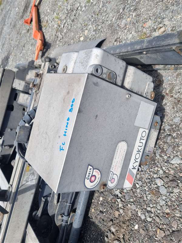 Hino 500 Series FC FC7JKY-11061 - Tail Lifter