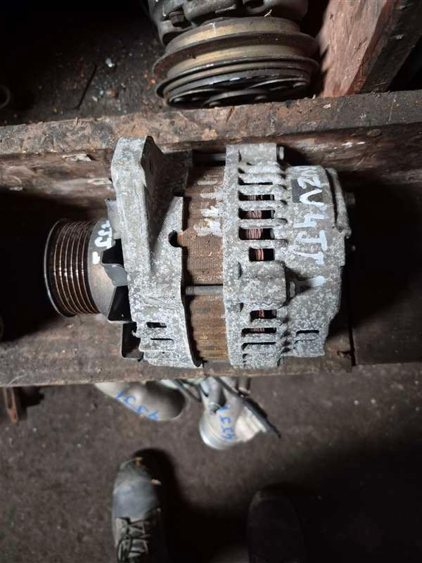 Isuzu N-Series NKR nkr85-7008451 - Alternator