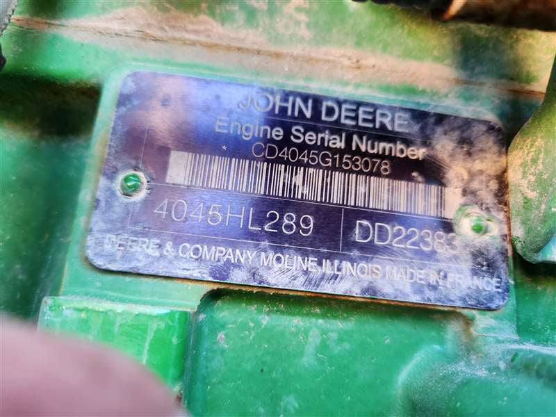 2014 John Deere Tractor 6105M 1L06105MAEG803395