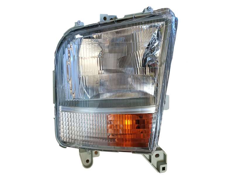 2002 Hino 500 Series- RH Head Lamp Manual Adjust PN: HN0815RM
