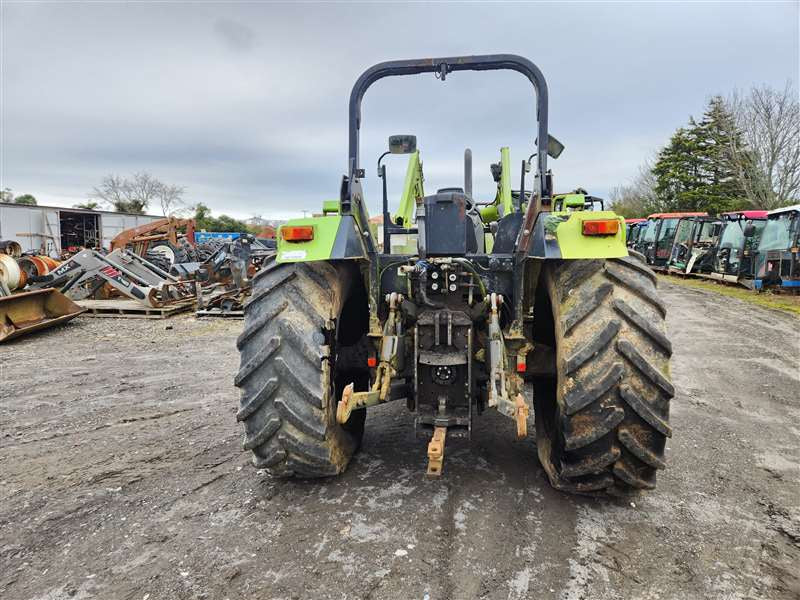 CLAAS Tractor AXOS 330