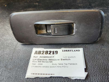Hino 500 Series X15334 - LH Electric Window Switch PN: LH switch
