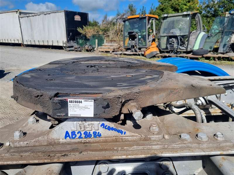 Mitsubishi Fuso Super Great FV FV54 - Fifth Wheel Hitch Coupling PN: jost turn table