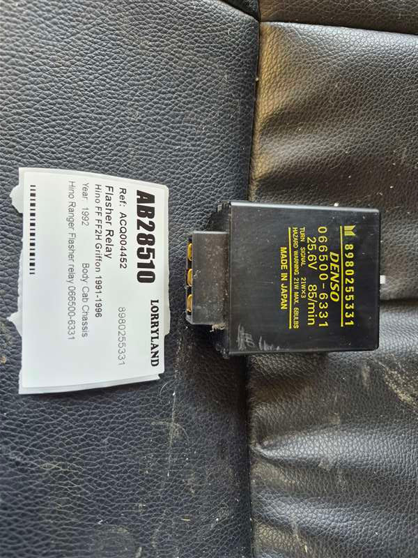 Hino 500 Series FF FF3HMA-10172 - Flasher Relay PN: 8980255331
