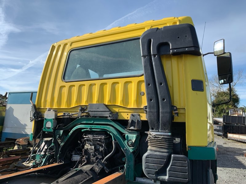2017 Mitsubishi Fuso Fighter FM FM67FM2RFAM6X2