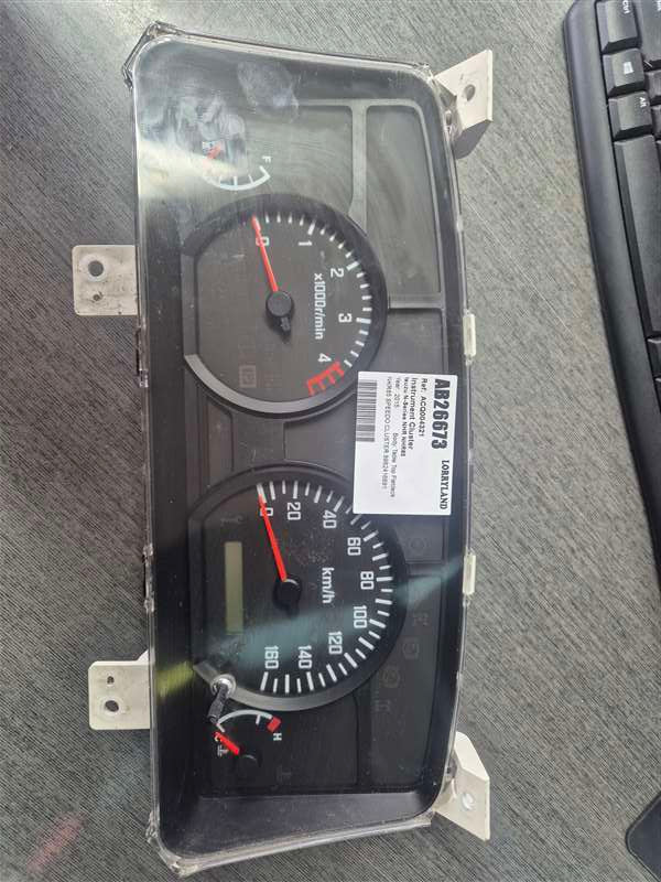 Isuzu N-Series NHR NHR85 - Instrument Cluster