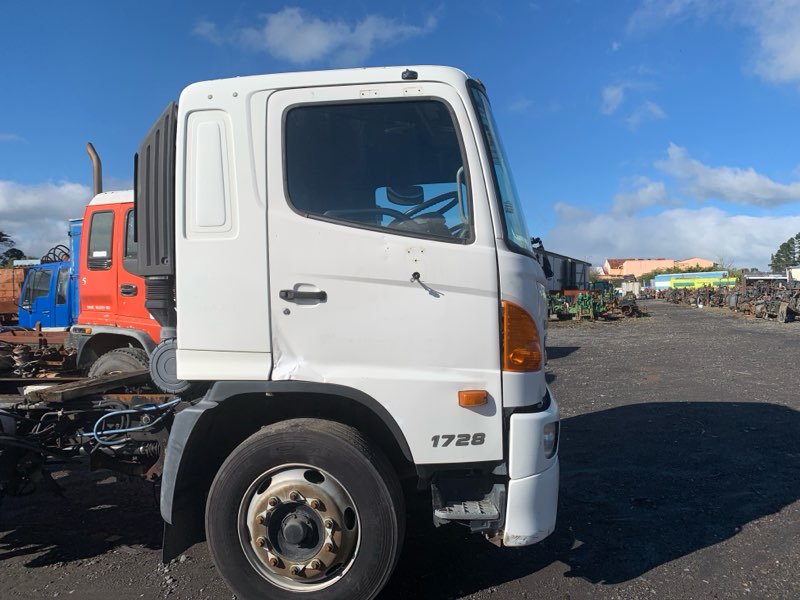 2017 Hino 500 Series jhdgh8j