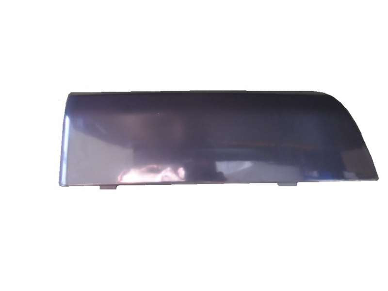 Hino 700 Series All Series - RH Step Panel Garnish PN: HN0931R