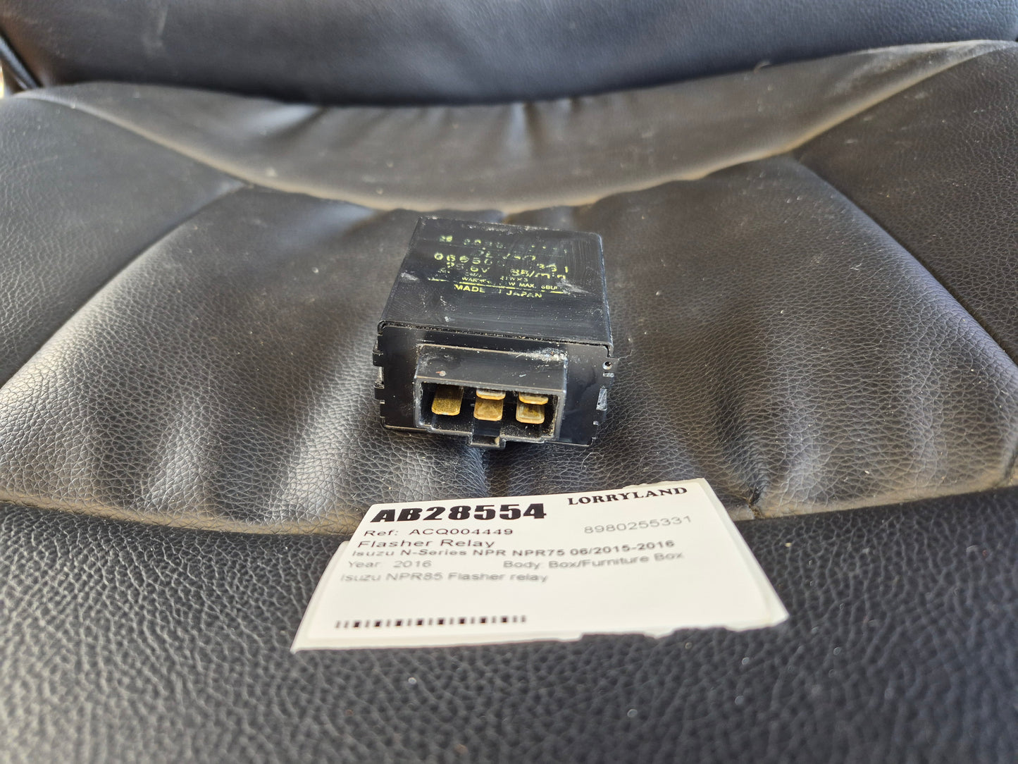 Isuzu N-Series NPR NPR85 - Flasher Relay PN: 8980255331