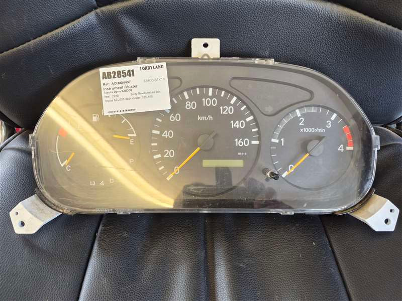 Toyota Dyna XZU308 XZU308-1007437 - Instrument Cluster PN: 83800-37K10