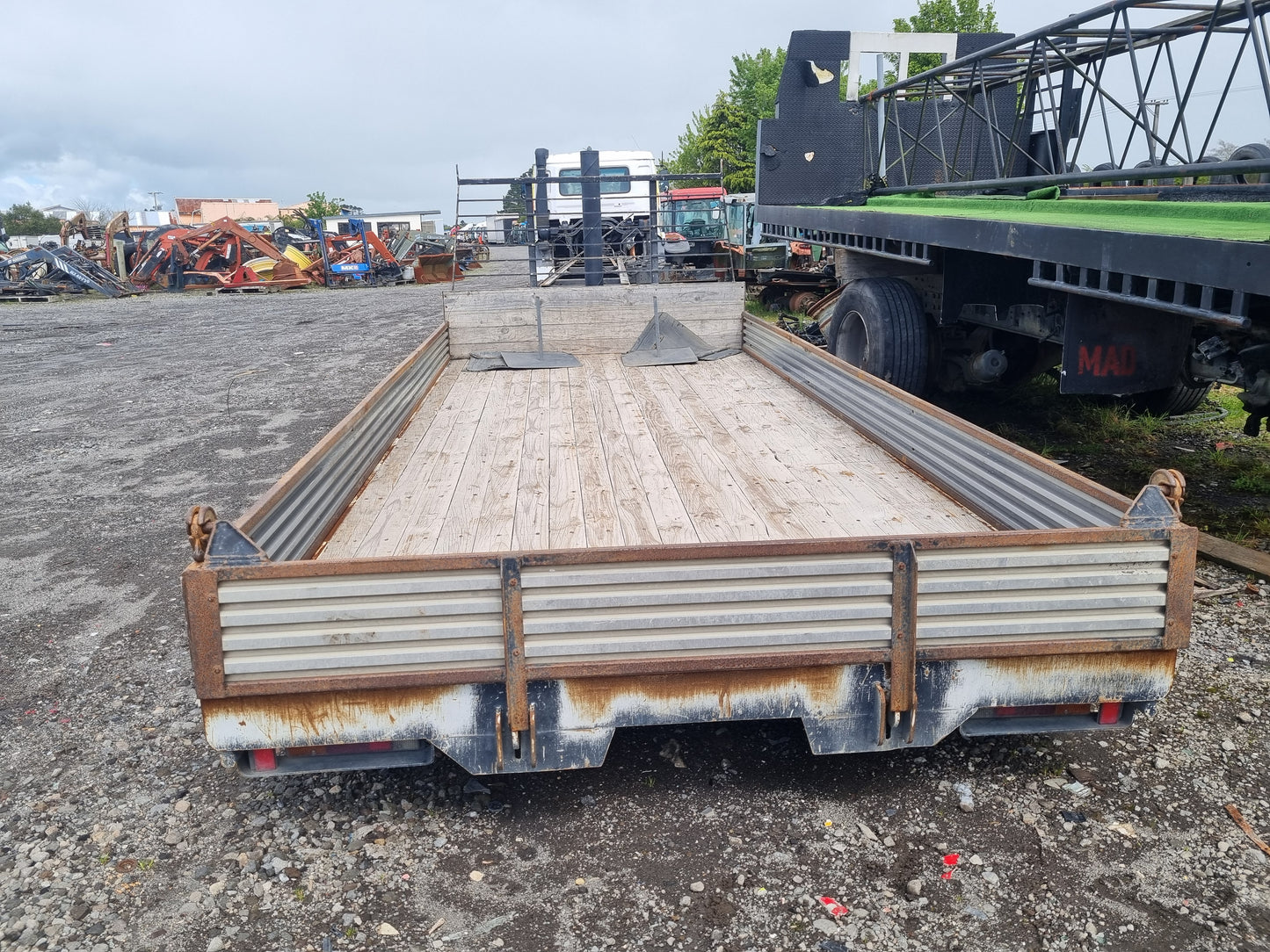 Mitsubishi Canter FEA-FEC-FEB 2011-on FEC85H2 - Tipping Deck PN: 4350 tipper 2014 canter fe85h2