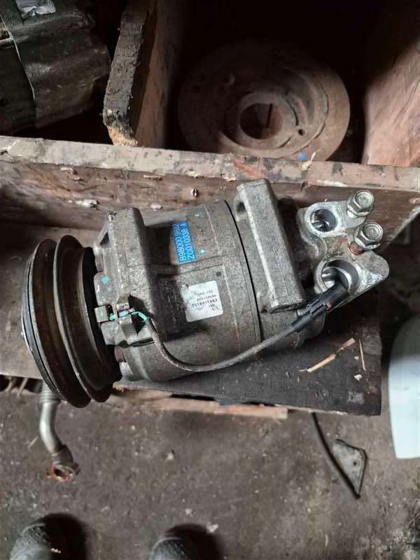 Mazda Titan LNR85 lkr85-7001587 - Engine Parts