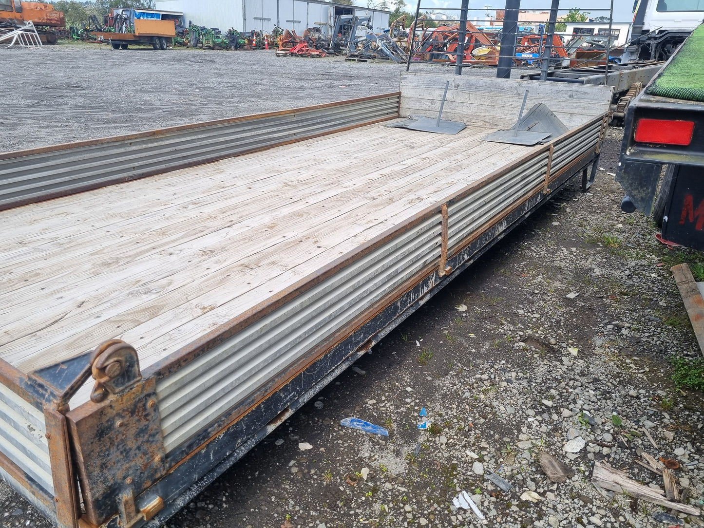 Mitsubishi Canter FEA-FEC-FEB 2011-on FEC85H2 - Tipping Deck PN: 4350 tipper 2014 canter fe85h2