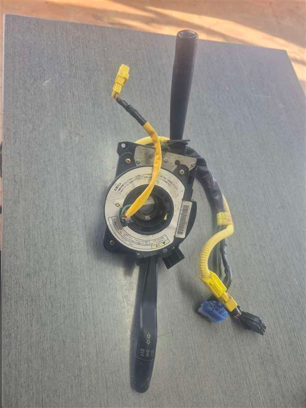 Isuzu N-Series NKR nkr81-704094 - Combination Switch PN: NKR66 combo airbag