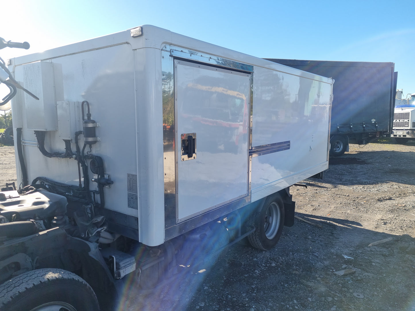 Isuzu N-Series NPR-NNR-NPS-NQR 2008-2015 NJR85-7035860 - Box Body
