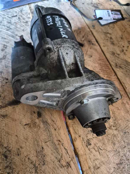 Isuzu N-Series NLR NLR85-7016677 - Starter Motor