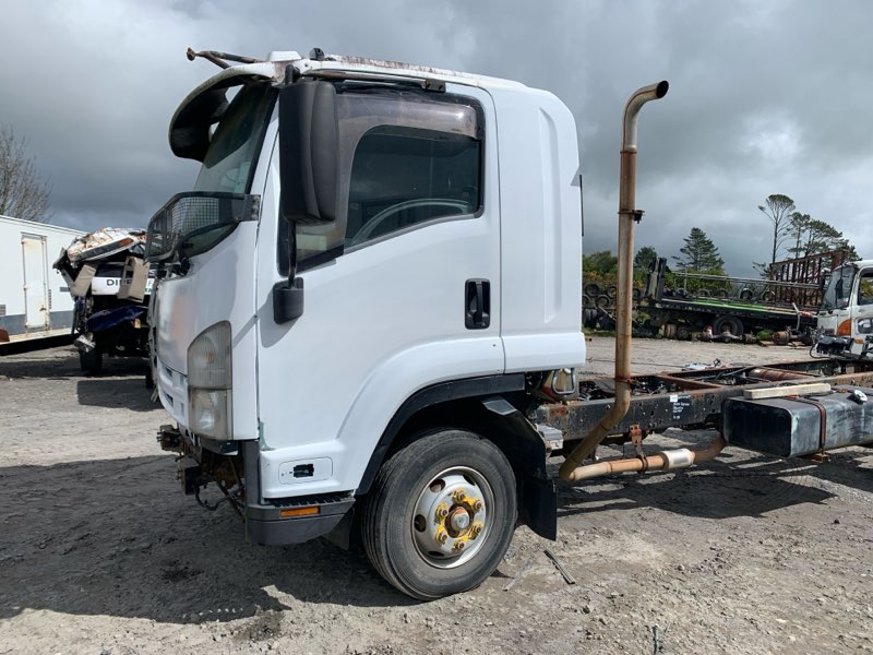 2011 Isuzu F-Series FRR JALFRR34P