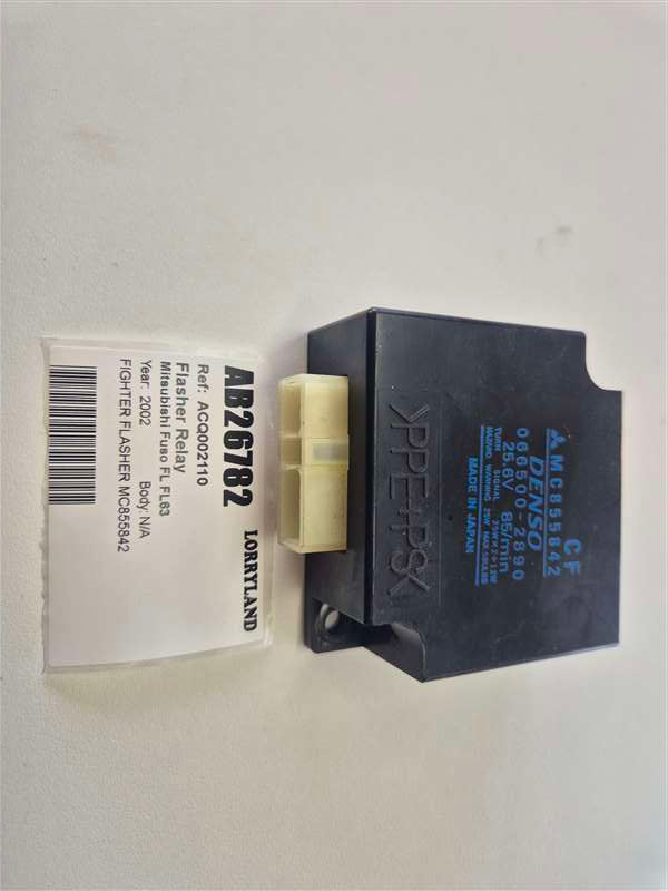 Mitsubishi Fuso Fighter FL fl63hh-750028 - Flasher Relay