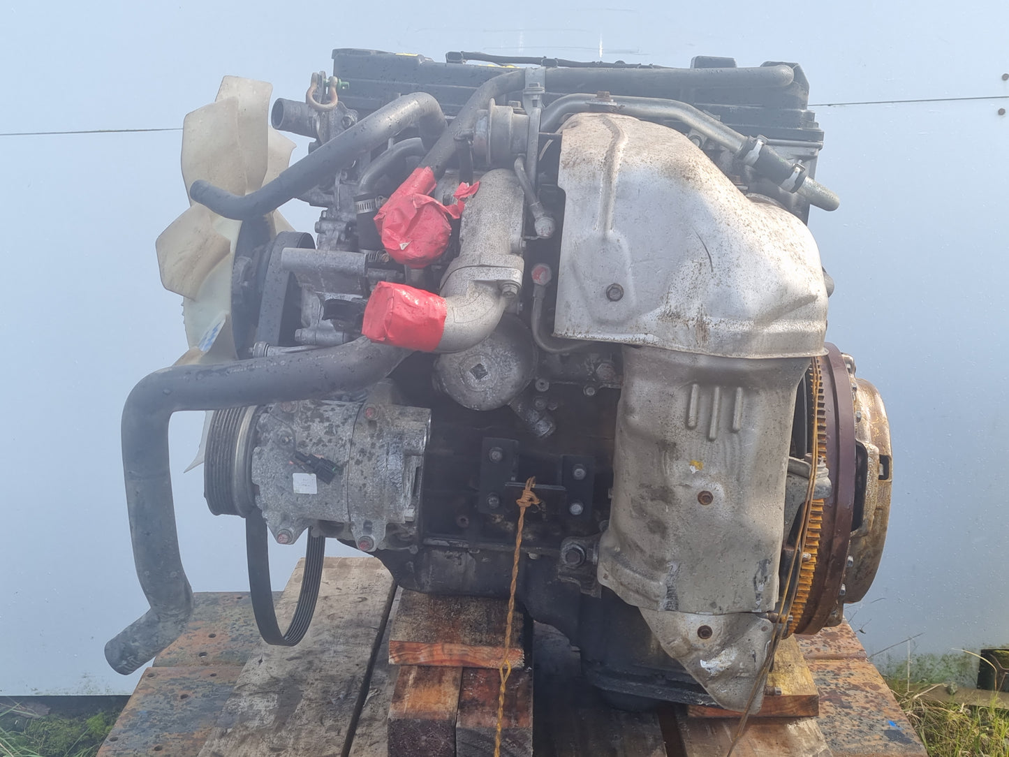 Nissan Atlas F24 - Engine PN: 4330 zd30ddti