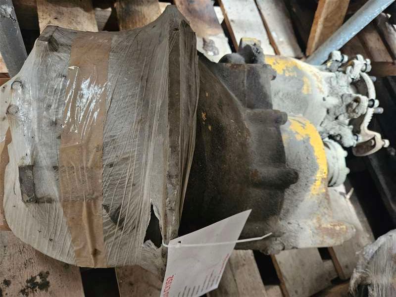 Isuzu N-Series NPR "            " - Front Diff Head  PN: 2900