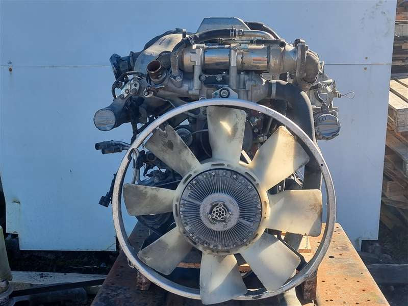 Hino 500 Series FG8J - Engine