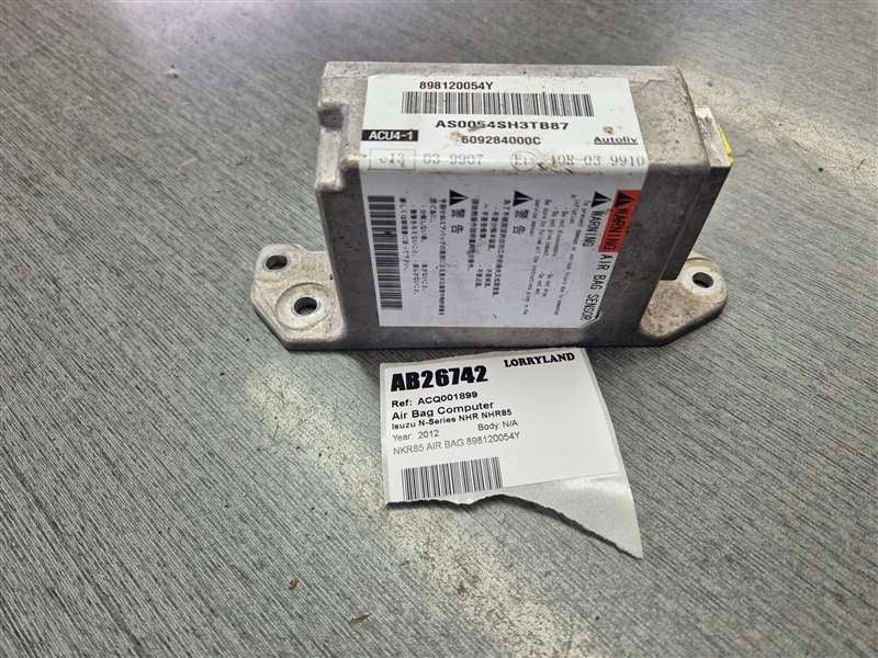 Isuzu N-Series NHR nhr85-7010684 - SRS Control Module