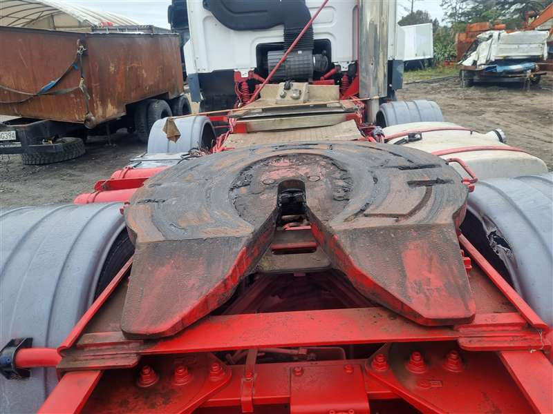 DAF CF Series CF85 2006-on 745694 - Turn Table PN: holland 2 jaw air slider