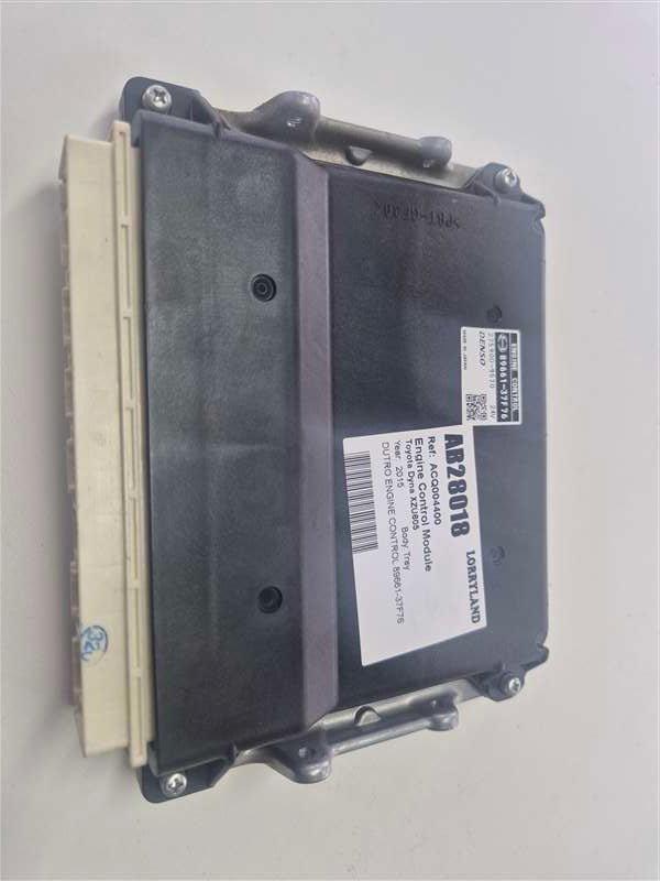 Toyota Dyna XZU605 XZC605 - Engine Control Module