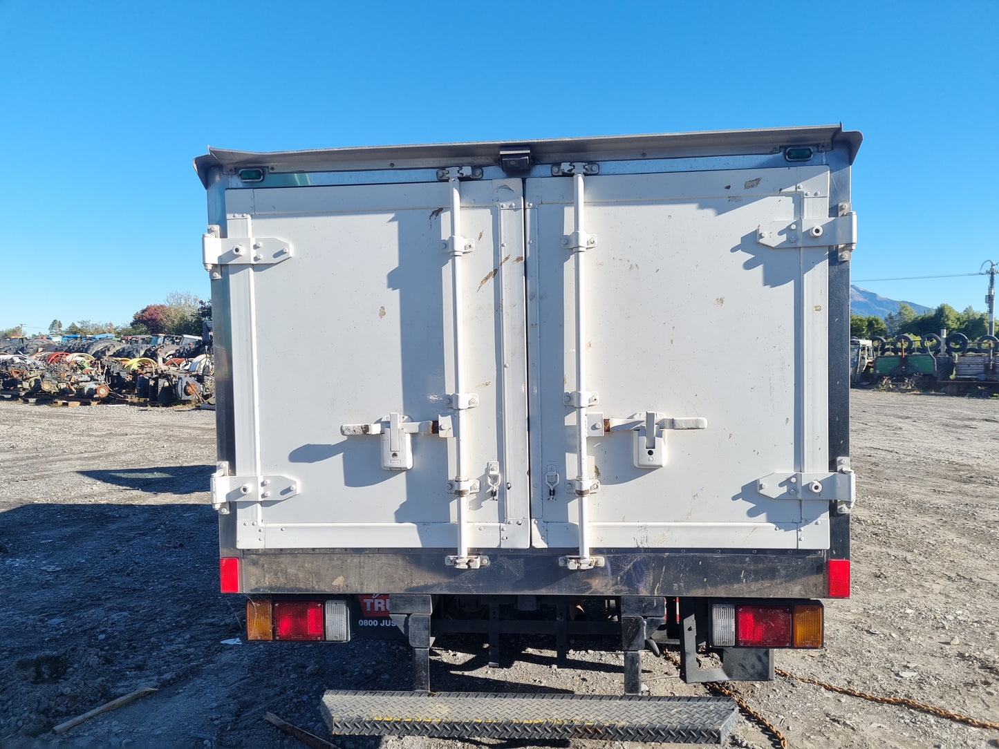 Isuzu N-Series NPR-NNR-NPS-NQR 2008-2015 NJR85-7035860 - Box Body