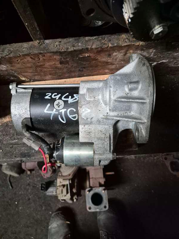 Isuzu N-Series NHR nhr55e-71441 - Starter Motor