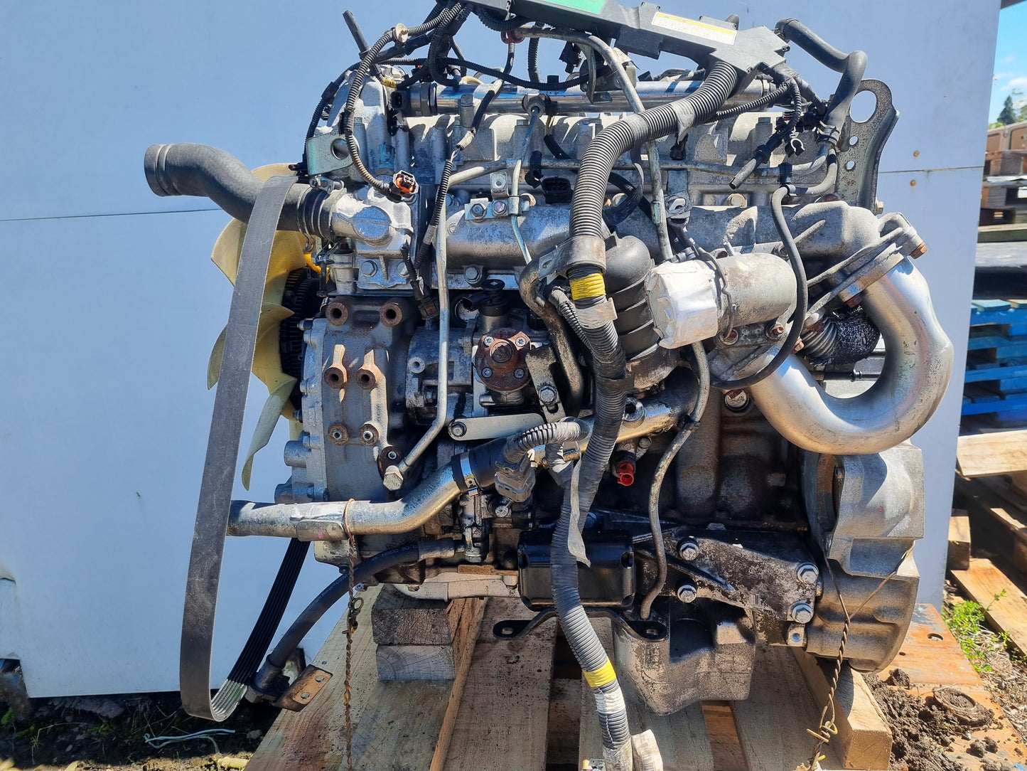 Mitsubishi Canter All Series FBA20 - Engine