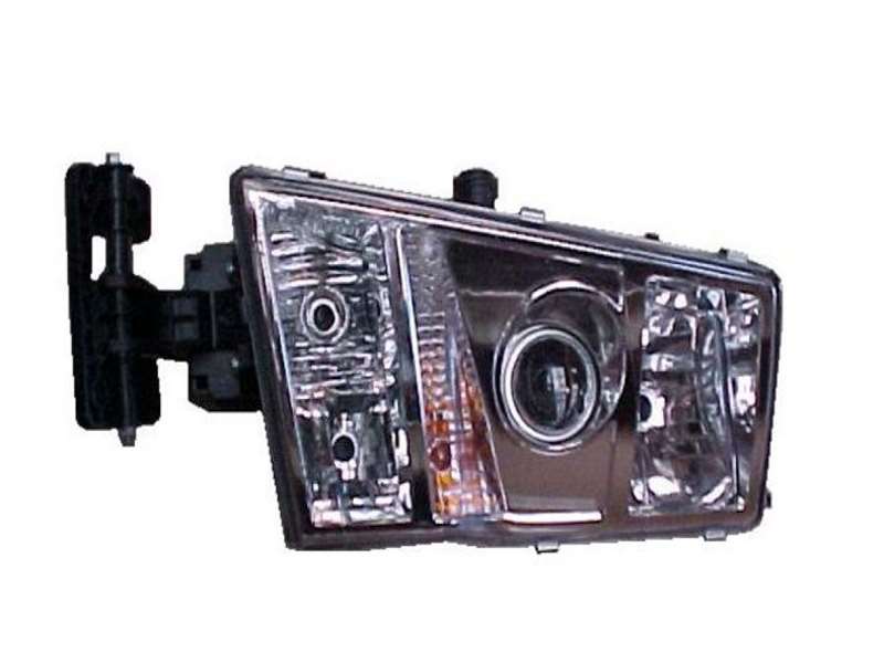 2002 Volvo All Models All Series - Right Headlight PN: VL0213R
