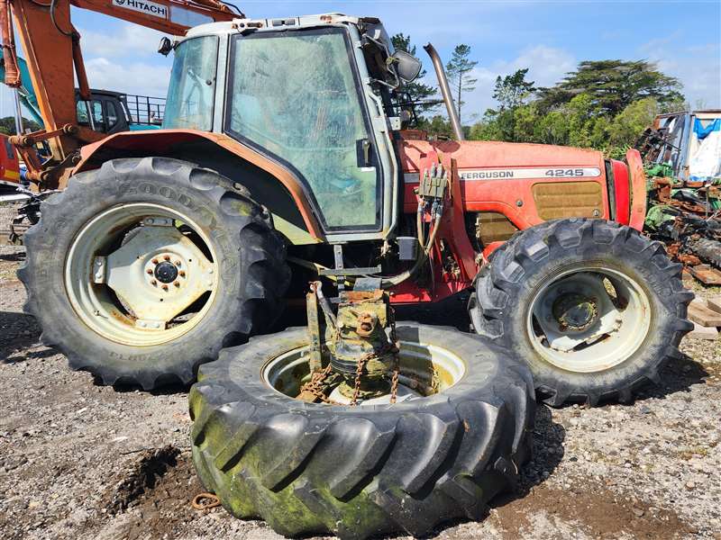 1999 Massey Ferguson Tractor 4245 4245