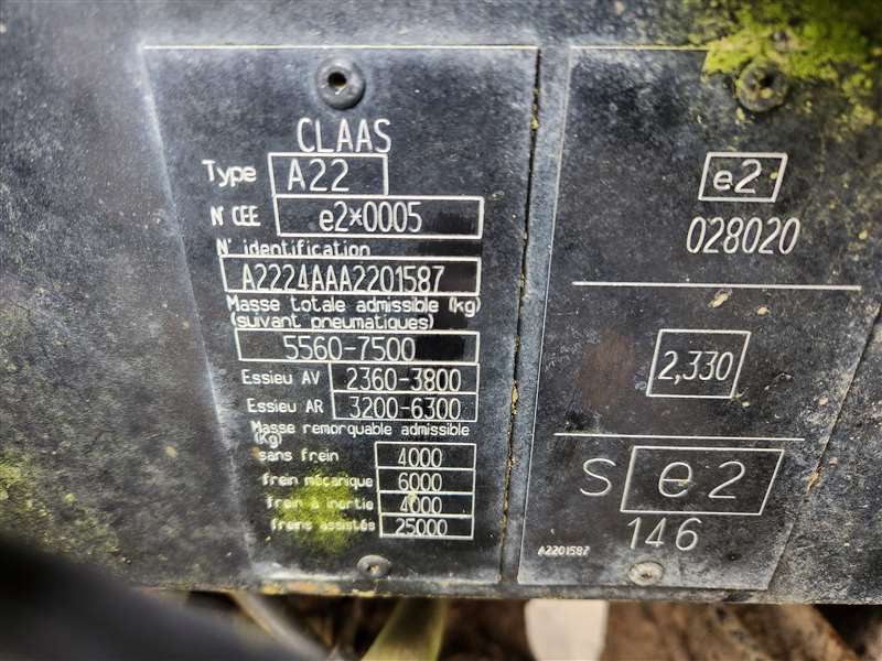 CLAAS Tractor AXOS 330