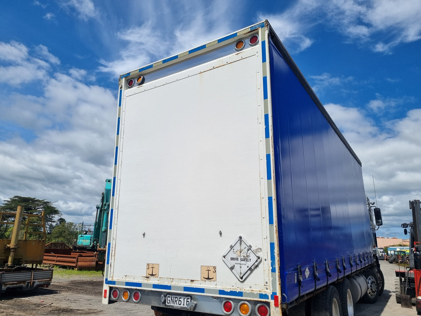Freightliner Argosy All 47290750106557 - Box Body PN: acq004354