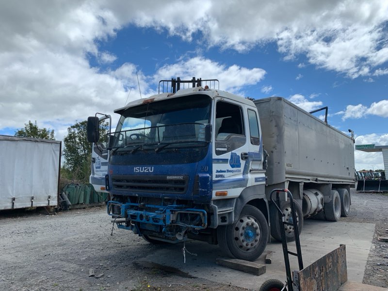 2002 Isuzu Giga 1997-on CXH52