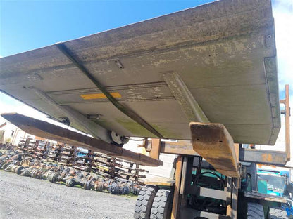 Mitsubishi Fuso FK FK617 1995-10/1997 fk617 - Tail Lifter PN: acq0002035