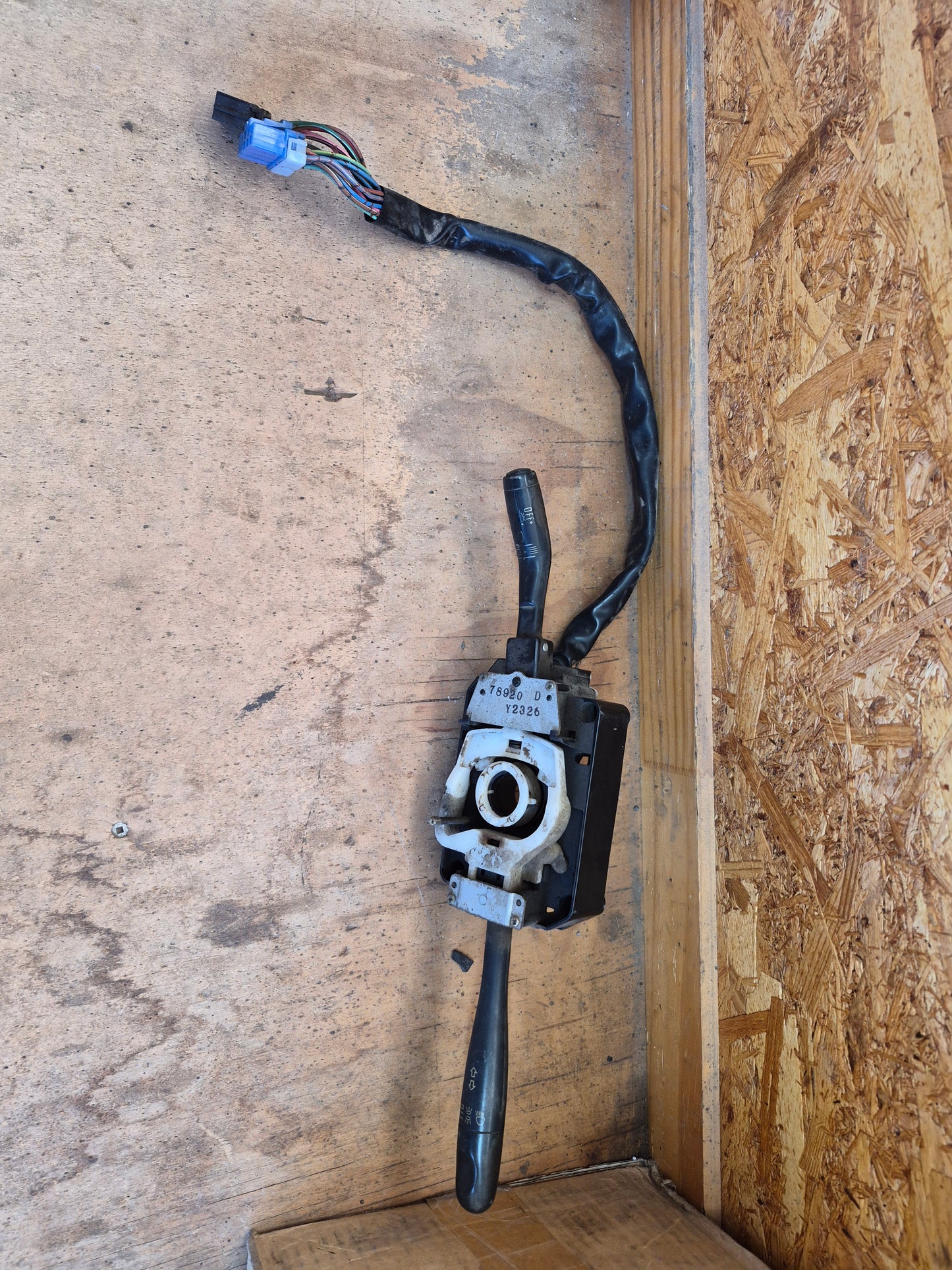 Isuzu N-Series NKR NKR66 - Combination Switch