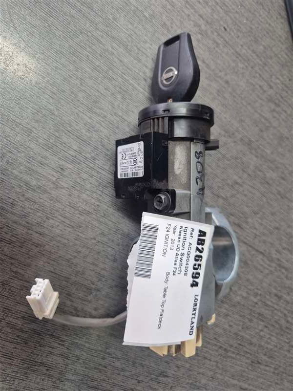 Nissan Atlas F24 SQ2F24-032788 - Ignition Switch