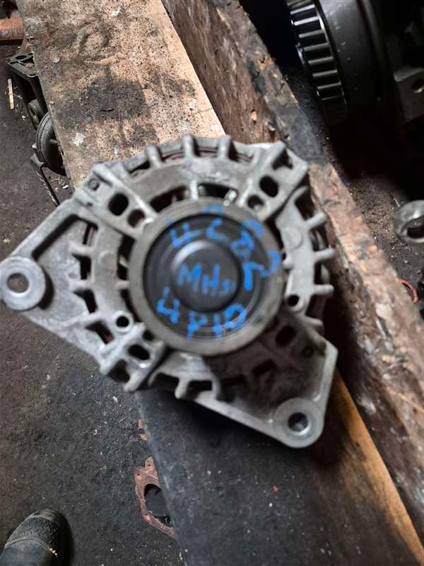 Mitsubishi Canter FEA 2011-on FEA50-522743 - Alternator