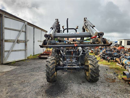 2006 New Holland Tractor TL80,.,.